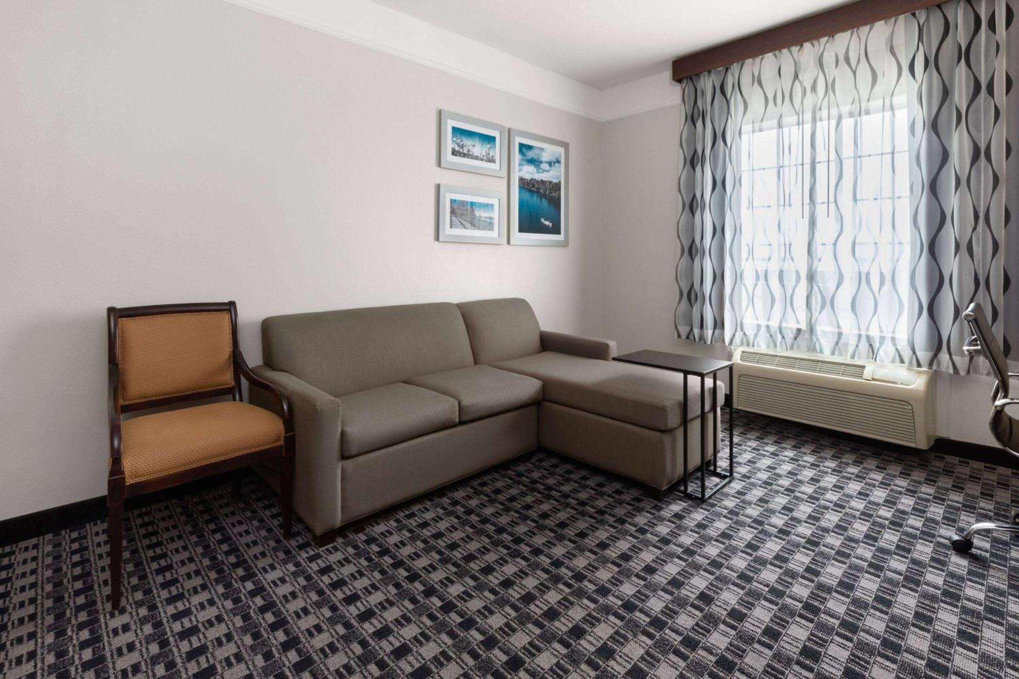 La Quinta By Wyndham Deer Park Hotel Exterior photo